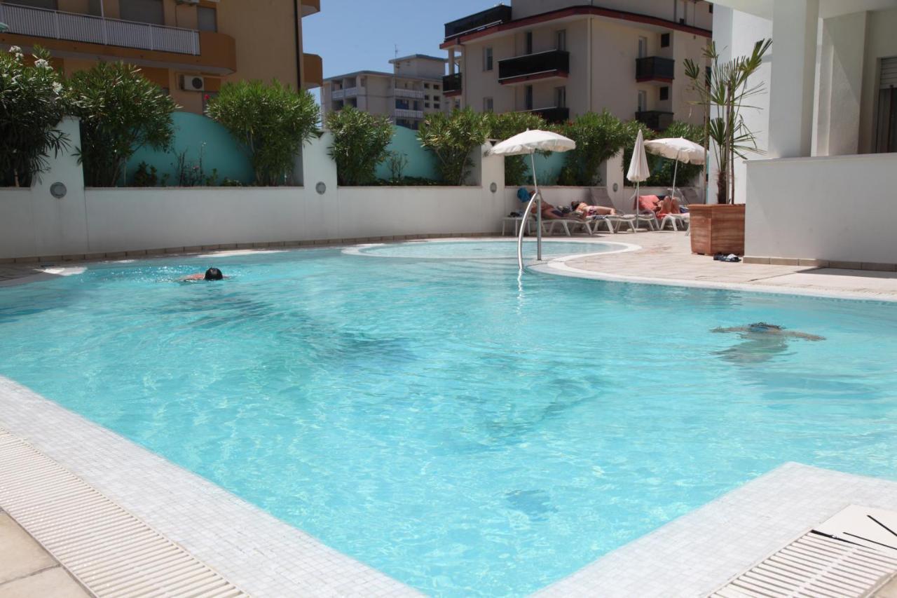 ביביונה Hotel Gran Venere Beach 3 Superior מראה חיצוני תמונה